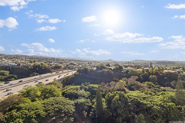 98-500 Koauka Loop 17A, Aiea, HI 96701