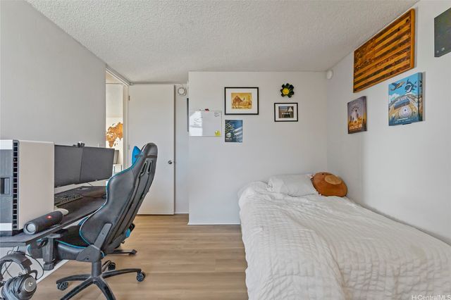 98-500 Koauka Loop 17A, Aiea, HI 96701