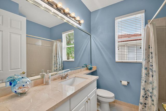 2325 Sapphire Circle, West Palm Beach, FL 33411