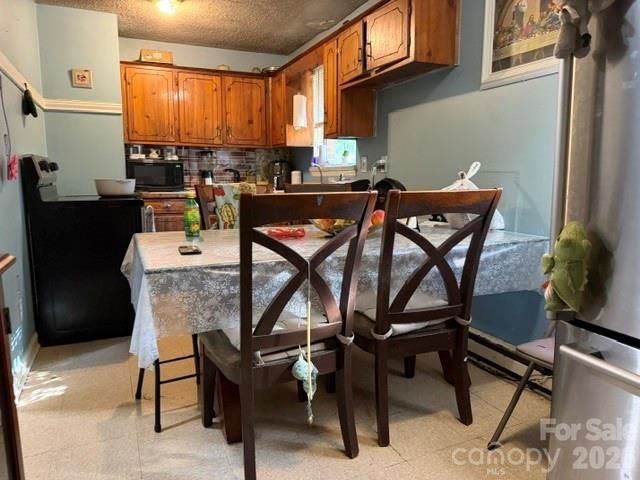 1131 Echo Glen Road, Charlotte, NC 28213