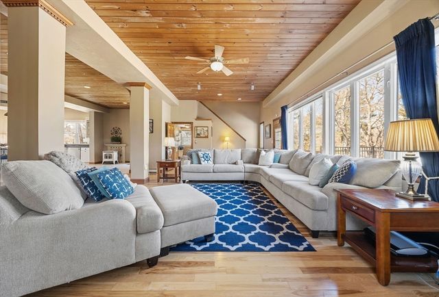 3 Wolf Rd, Bourne, MA 02532