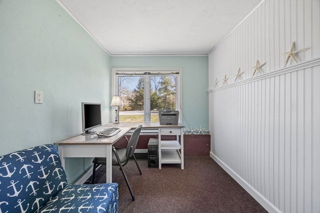 3 Wolf Rd, Bourne, MA 02532