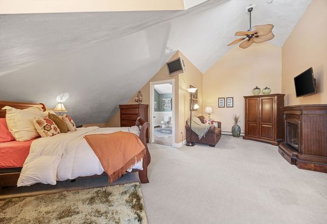 3 Wolf Rd, Bourne, MA 02532