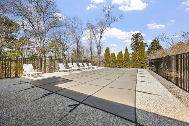 3 Wolf Rd, Bourne, MA 02532