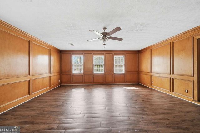 2937 Pebble Lane, Snellville, GA 30078