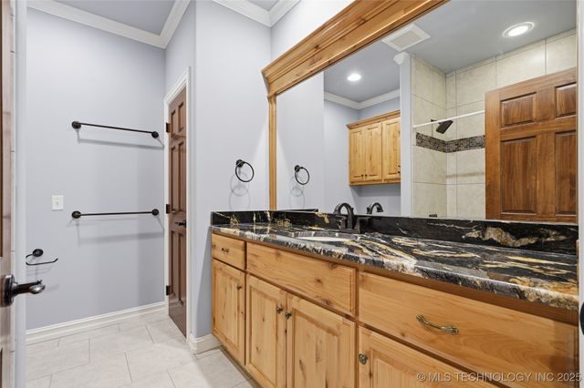 9570 E 103rd Street, Tulsa, OK 74133