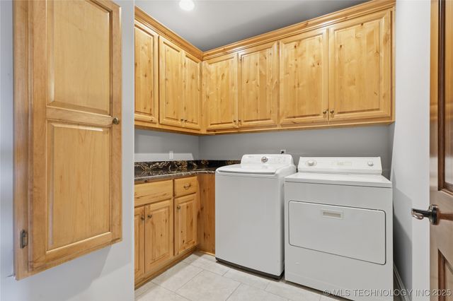 9570 E 103rd Street, Tulsa, OK 74133