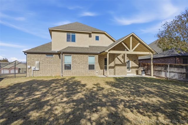 9570 E 103rd Street, Tulsa, OK 74133