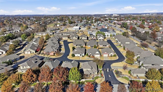 9570 E 103rd Street, Tulsa, OK 74133