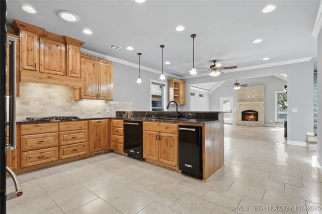 9570 E 103rd Street, Tulsa, OK 74133