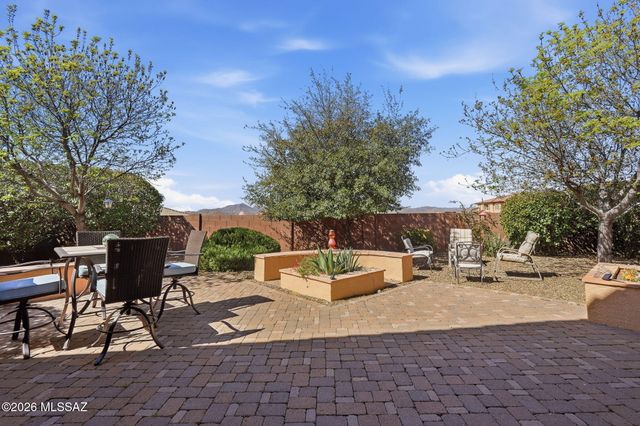 39116 S Quick Trot Drive, Tucson, AZ 85739