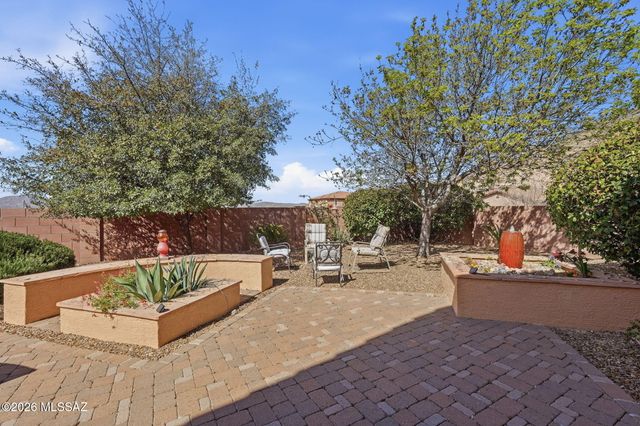 39116 S Quick Trot Drive, Tucson, AZ 85739