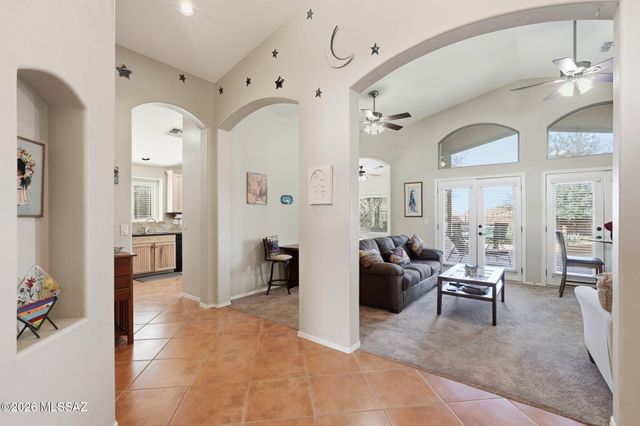 39116 S Quick Trot Drive, Tucson, AZ 85739