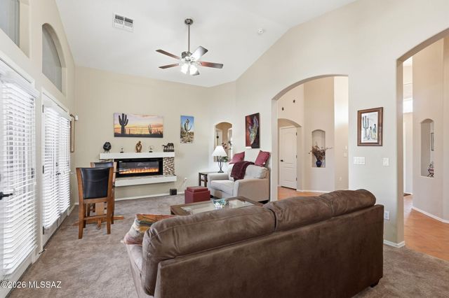 39116 S Quick Trot Drive, Tucson, AZ 85739