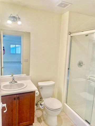206 Granite Park Ct, Lincoln, CA 95648