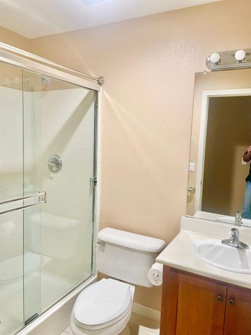206 Granite Park Ct, Lincoln, CA 95648