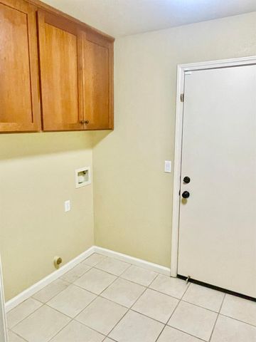 206 Granite Park Ct, Lincoln, CA 95648