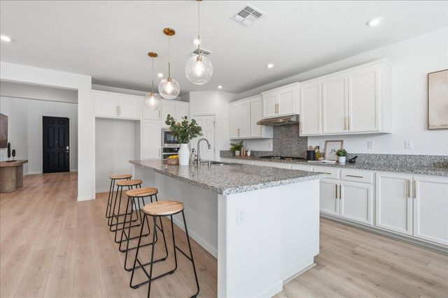 809 Banpo Ct, Lincoln, CA 95648