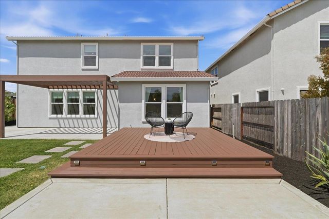 809 Banpo Ct, Lincoln, CA 95648