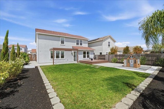 809 Banpo Ct, Lincoln, CA 95648