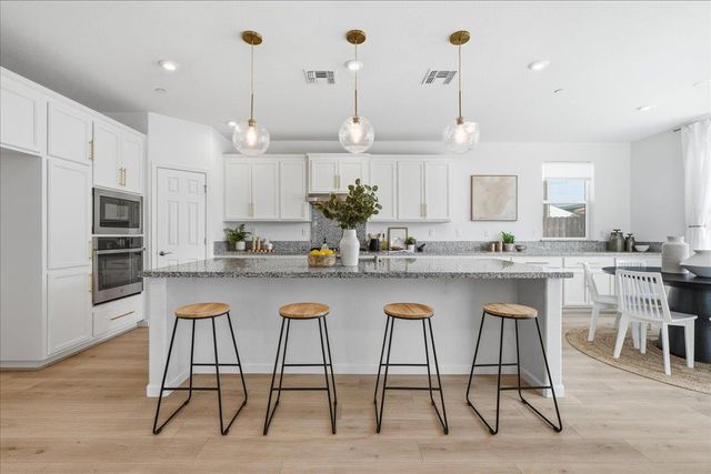 809 Banpo Ct, Lincoln, CA 95648