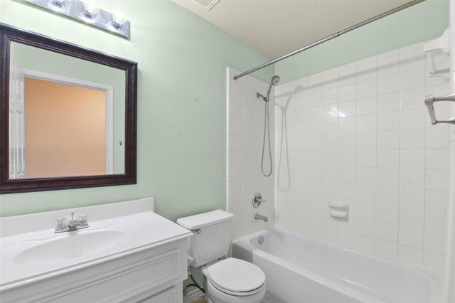 2711 Polk Street, Houston, TX 77003