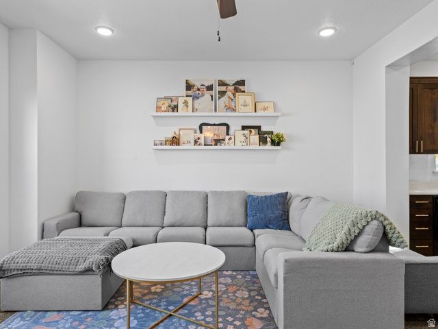 2741 E IRON BARK ALY, Eagle Mountain, UT 84005