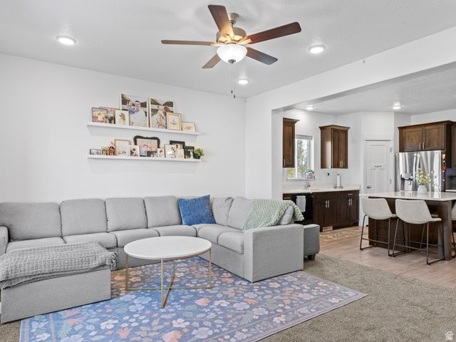 2741 E IRON BARK ALY, Eagle Mountain, UT 84005