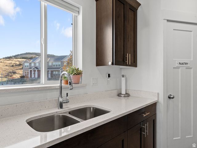 2741 E IRON BARK ALY, Eagle Mountain, UT 84005