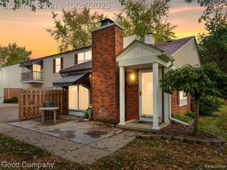 24609 Spring Lane Lane, Harrison Twp, MI 48045