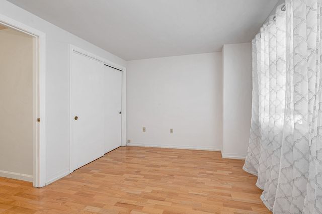 74 Roper St F, Lowell, MA 01852