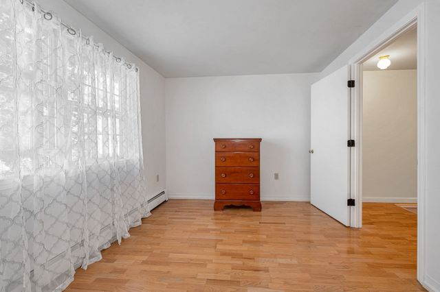 74 Roper St F, Lowell, MA 01852