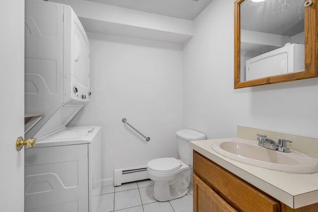 74 Roper St F, Lowell, MA 01852