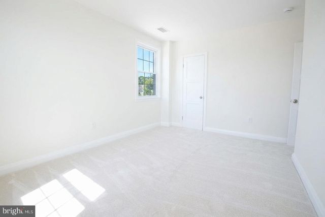 3031 HANLON AVE, Baltimore, MD 21216