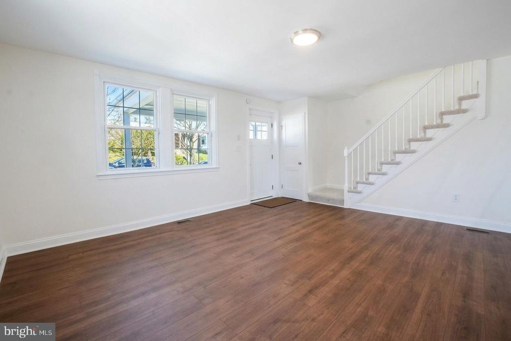 Image 14 of property listing at 3031 HANLON AVE, Baltimore, MD 21216