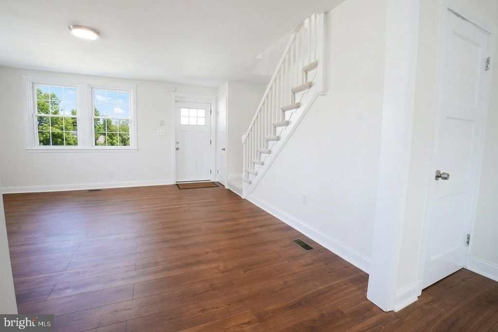 Image 19 of property listing at 3031 HANLON AVE, Baltimore, MD 21216