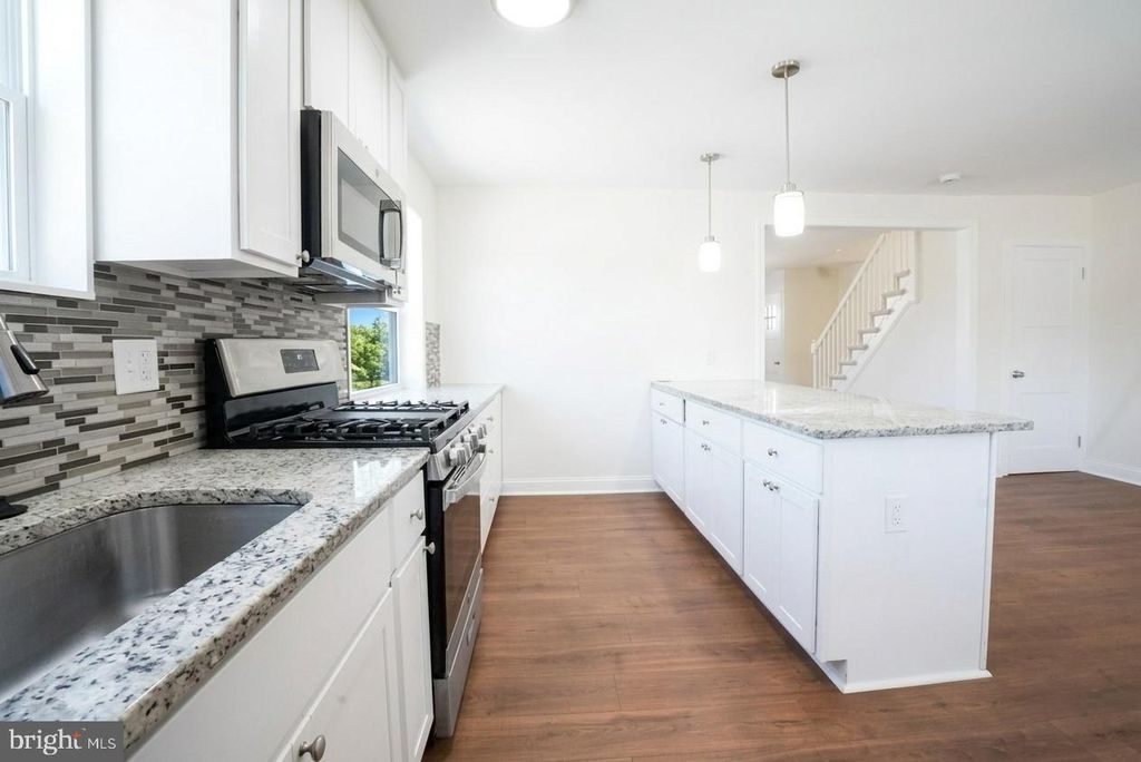 Image 29 of property listing at 3031 HANLON AVE, Baltimore, MD 21216