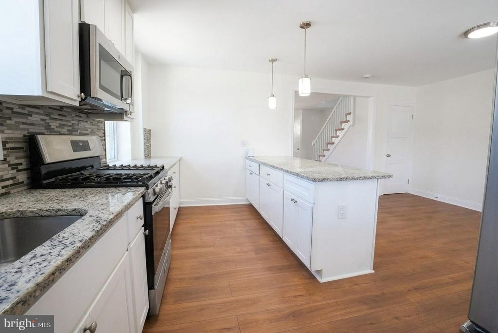 Image 33 of property listing at 3031 HANLON AVE, Baltimore, MD 21216