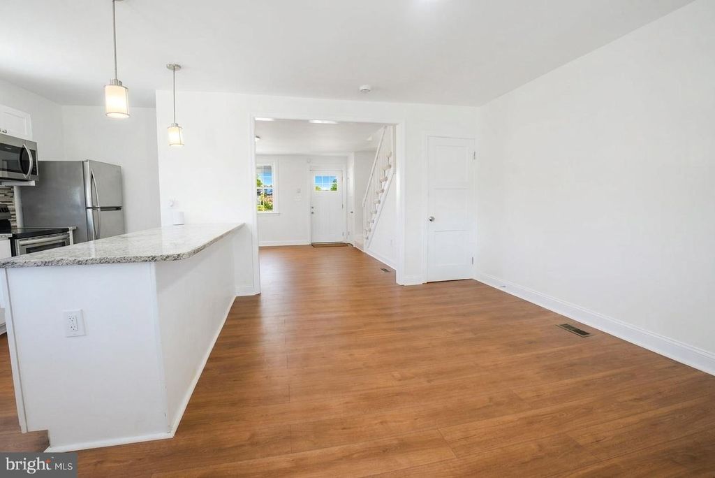 Image 39 of property listing at 3031 HANLON AVE, Baltimore, MD 21216