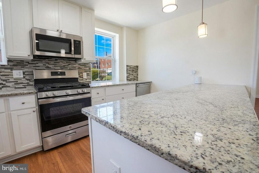 Image 40 of property listing at 3031 HANLON AVE, Baltimore, MD 21216