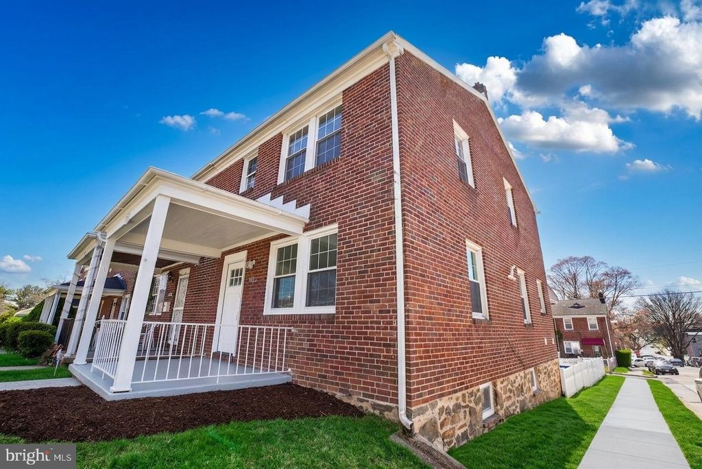 Image 7 of property listing at 3031 HANLON AVE, Baltimore, MD 21216