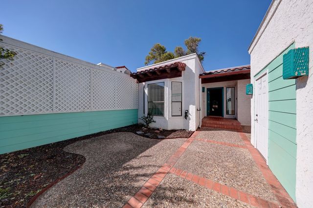 2625 Calle Del Robles, Kerrville, TX 78028