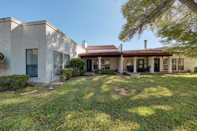 2625 Calle Del Robles, Kerrville, TX 78028