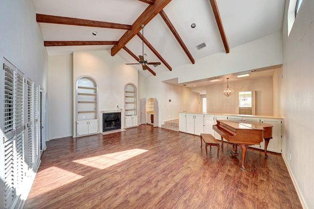 2625 Calle Del Robles, Kerrville, TX 78028