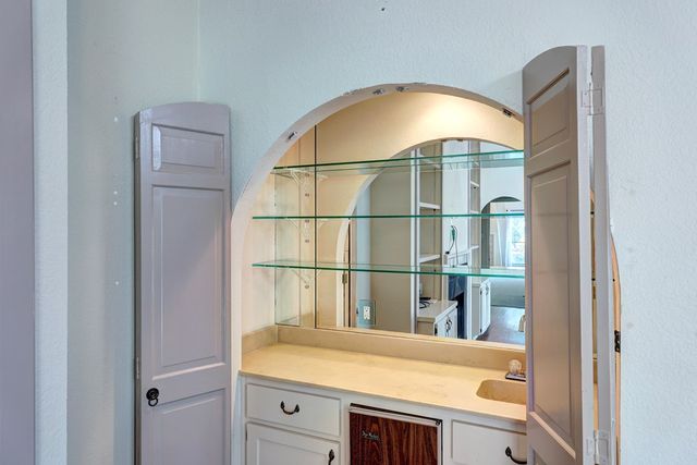 2625 Calle Del Robles, Kerrville, TX 78028