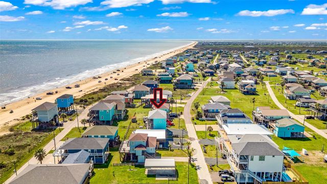 1978 Avenue I, Crystal Beach, TX 77650