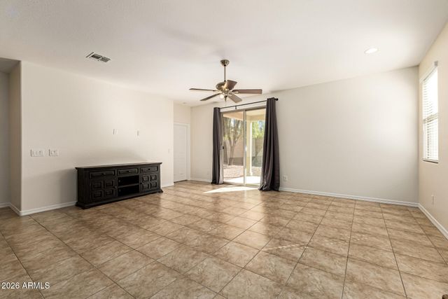 3231 W CARTER Road, Phoenix, AZ 85041