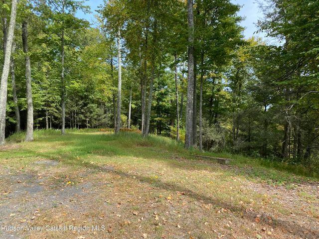 83 Buffalo Road, Saugerties, NY 12477