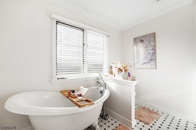 305 Heights Dr 3, Haledon Boro, NJ 07508