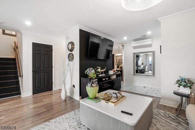 305 Heights Dr 3, Haledon Boro, NJ 07508